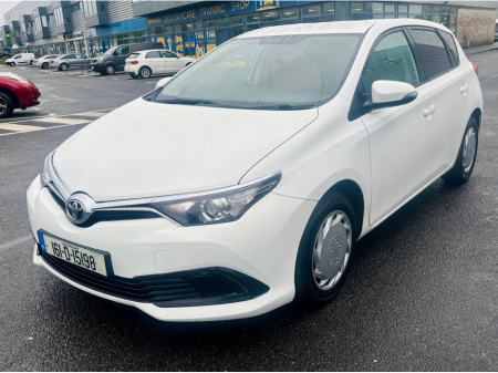 2016 Toyota Auris 