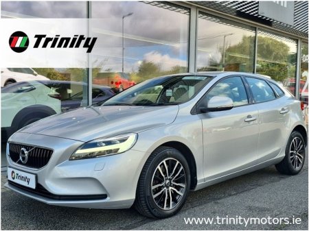 2019 Volvo V40 * T3 (152hp) MOMENTUM * AUTOMATIC * LOW MILEAGE * TRINITY MOTORS *