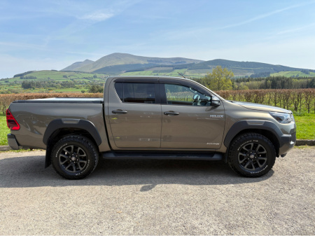 2021 Toyota Hilux INVINCIBLE X 2.8 AUTO