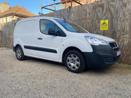 2017 Peugeot Partner 1.6 HDi 75 bhp Active €8,500