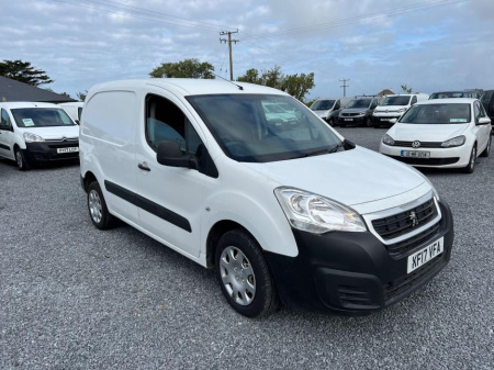 2017 Peugeot Partner 850 PROFESSIONAL L1 HD HDI