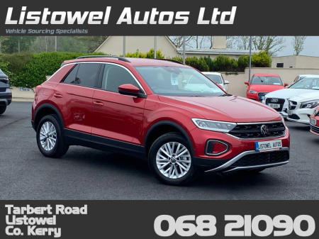 2023 Volkswagen T-Roc 1.5 150BHP AUTOMATIC ACTIVE * HIGH SPEC REVERSE CAMERA, CRUISE CONTROL, BLUETOOTH *