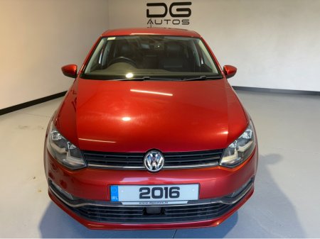 2016 Volkswagen Polo LOW KMs - HALF LEATHER- HEATED SEATS €12,950