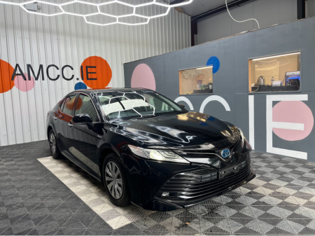 2018 Toyota Camry 2.5 HYBRID / 57k KMs / REVERSE CAMERA , ADAPTIVE CRUISE & MORE