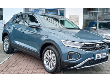2025 Volkswagen T-Roc EDITION 75 2.0TDI 116HP *REAR VIEW CAMERA, PARK ASSIST, FINANCE AVAILABLE*