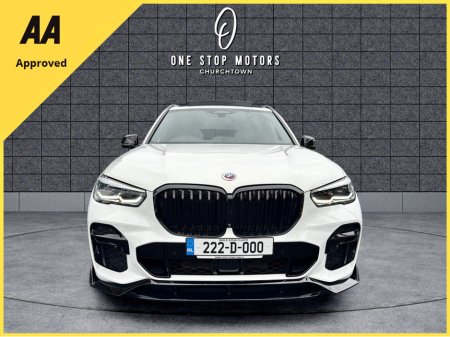 2022 BMW X5 2022 (222) XDRIVE 45E (MSPORT PRO PLUS) PANORAMIC SUNROOF / HEADS-UP DISPLAY / 360 CAMERAS / 37,000 KMS/ MASSAGE SEATS €69,900