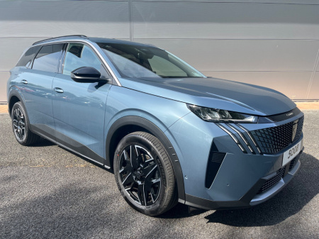 2025 Peugeot 5008 1.2 Hybrid 136bhp E-DCS6 Allure €49,900