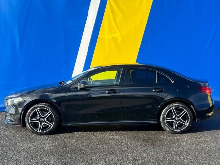 2022 Mercedes-Benz A Class A250e AMG-LINE 1.3 HYBRID AUTO // AMBIENT LIGHITING // DIGITAL CLUSTER // 18