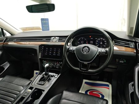 2018 Volkswagen Passat 2.0 TDI Elegance Line Automatic, 360 Reversing camera €24,995
