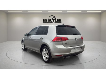 2015 Volkswagen Golf  €14,490