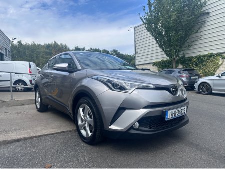 2017 Toyota C-HR 1.2T LUNA 4DR