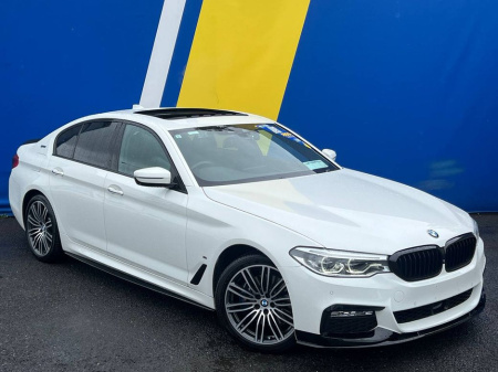 2017 BMW 5 Series 530e M-SPORT 2.0 HYBRID // OPENING SUNROOF // VERY LOW MILEAGE // FULL SERVICE HISTORY // LEATHER M-SPORT INTERIOR