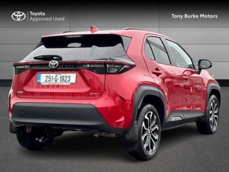 2025 Toyota Yaris Cross - LunaSport - 1.5 Hybrid - Automatic - EUR 180 Tax - 3 Free Services Include // Remote Central Locking // Front Electric Windows // Rear Electric Windows // Electric Mirrors // Finger Tip Stereo Contr €33,775
