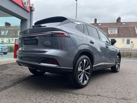 2025 MG HS HYBRID+ TROPHY €34,734