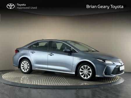 2020 Toyota Corolla HYBRID LUNA SALOON