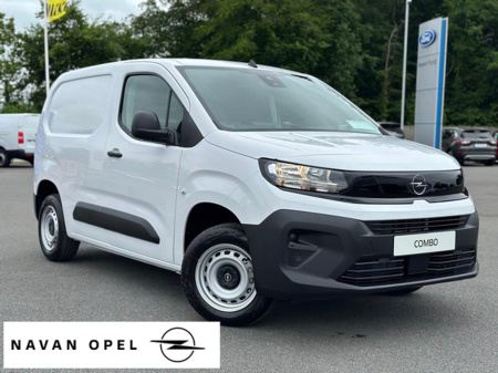 2024 Opel Combo Komfort SWB 1.5TD 100Ps ** Only €83 Per Week **