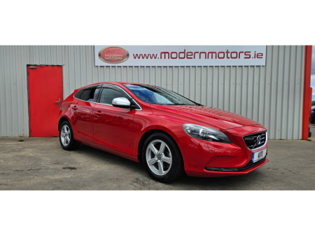 2015 Volvo V40 AUTO 1.6 T4 SE LUX LOW KMS €11,995