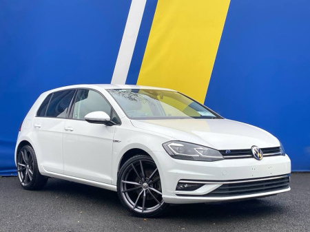 2017 Volkswagen Golf HIGHLINE R-LINE PACK 1.4 TSI AUTO // FULL SERVICE HISTORY // NEW 19