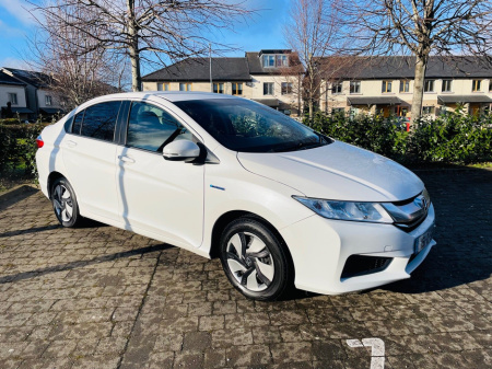 2015 Honda Grace  €11,950