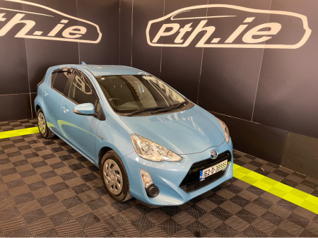 2016 Toyota Aqua NHP10 €8,950