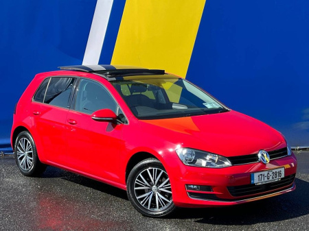 2017 Volkswagen Golf ALLSTAR 1.6 TDI AUTO // OPENING PANORAMIC SUNROOF // HEATED SEATS // MULTIMEDIA DISPLAY €17,950