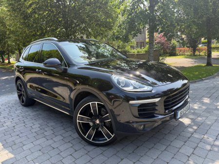 2015 Porsche Cayenne D V6 TIPTRONIC S 5DR A €44,950