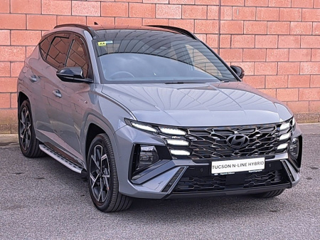 2025 Hyundai Tucson Platinium N-Line Model Plug in Hybrid with Hyundai sidesteps 265 bhp €53,500