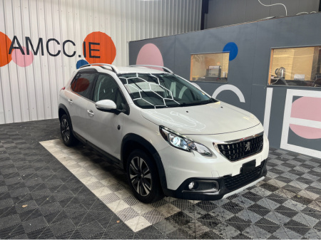2020 Peugeot 2008 2008 AUTOMATIC CROSS CITY / 1.2 PETROL / 33k KMs / ADAPTIVE CRUISE / REVERSE CAMERA & MORE