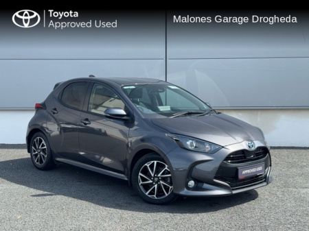 2022 Toyota Yaris 1.5 Hybrid Luna Sport Call Now 041 980 2420 €25,950