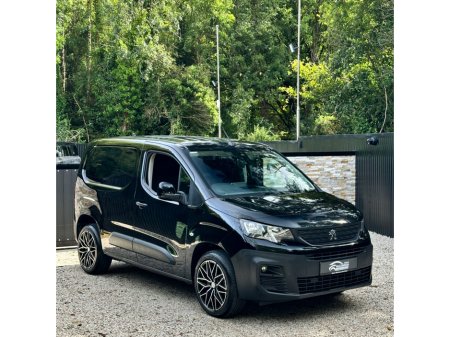 2022 Peugeot Partner 2022 (221)  Peugeot Partner Professional Premium