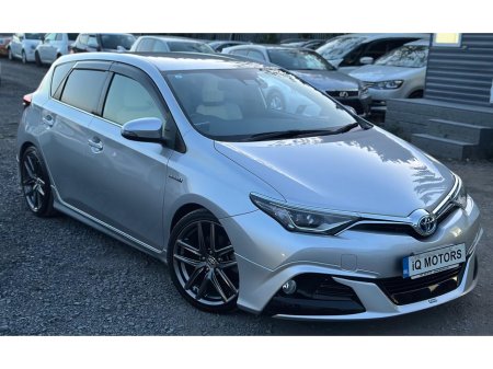 2017 Toyota Auris 1.8 Automatic petrol hybrid (8685)