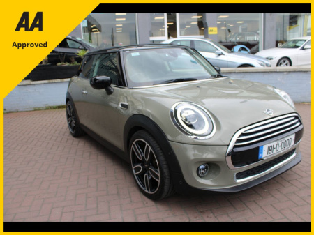 2019 MINI Hatch 1.5D COOPER SPORT 3DR AUTOMATIC // STUNNING LOOKING CAR // UPGRADED 19 INCH ALLOYS // BUY WITH CONFIENCE AA AND SIMI APPROVED DEALER 2025 // ALL TRADE INS WELCOME // FINANCE ARRANGED //