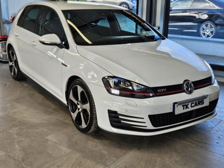 2014 Volkswagen Golf 2.0TFSI R 300HP BMT 4MOTION