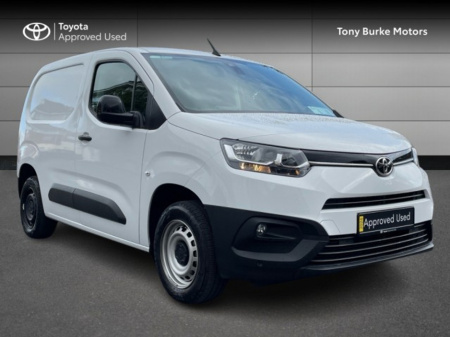 2024 Toyota Proace City CITY - Save EUR 3,661 - 1.5 Diesel - 6 Speed - GX - SWB - 650KG + Towbar Wired & Fitted // Front Electric Windows // Rear Electric Windows // Electric Mirrors // Power Folding Mirrors // Air Condition €21,499