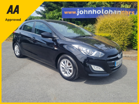 2016 Hyundai i30 SE BLUE DRIVE CRDI // LOW KMS // €11,950