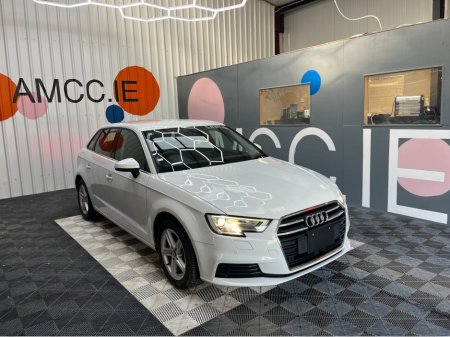 2018 Audi A3 1.4 TFSI SPORTBACK / 59k KMs / REVERSE CAMERA , ADAPTIVE CRUISE & MORE