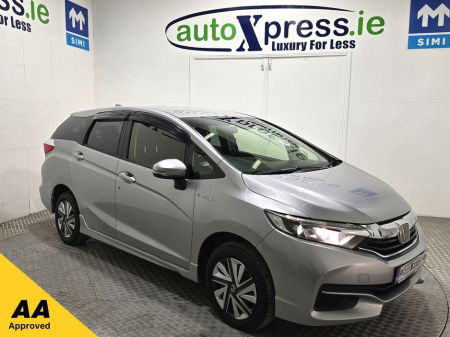 2018 Honda Shuttle 1.5 HYBRID 4WD Reversing camera, Automatic €13,995