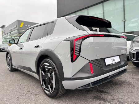 2026 Kia EV4 Earth 3 (584km Range) 0% Finance available €48,195