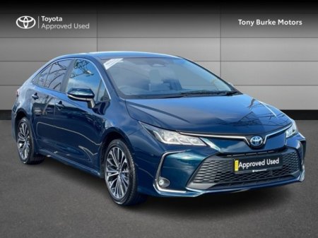2024 Toyota Corolla Saloon LUNASPORT Edition – New Generation 140 bhp - 1.8 Hybrid - Automatic - Tax EUR 180 // Remote Central Locking // Front Electric Windows // Rear Electric Windows // Electric Mirrors // Heate