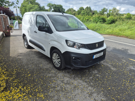 2021 Peugeot Partner 