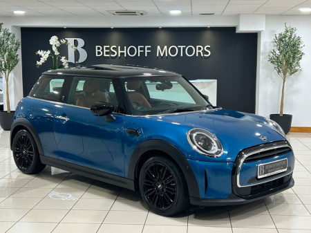 2023 MINI Hatch 1.5 COOPER AUTO=PAN ROOF//LEATHER INTERIOR//AS NEW=FULL SERVICE HISTORY=TAILORED FINANCE PACKAGES AVAILABLE=TRADE IN’S WELCOME €29,995