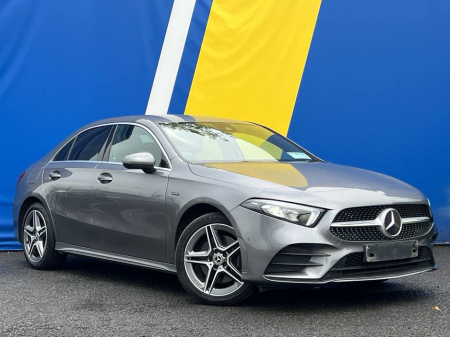 2021 Mercedes-Benz A Class A250e AMG-LINE 1.3 HYBRID // FULL SERVICE RECORD // 18