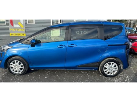 2016 Toyota Sienta 1.5 Petrol Hybrid Petrol 7 Seater Fresh Import €13,595