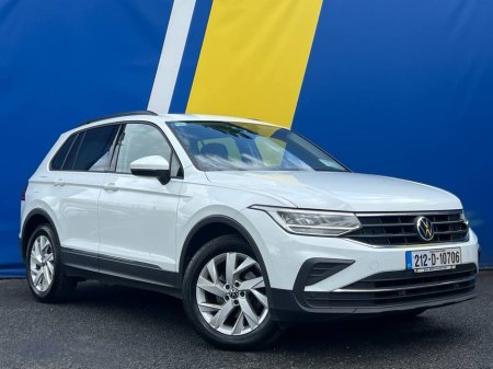 2021 Volkswagen Tiguan LIFE 2.0 TDI // REVERSE CAMERA // APPLE CARPLAY/ANDROID AUTO // DUAL ZONE CLIMATE CONTROL