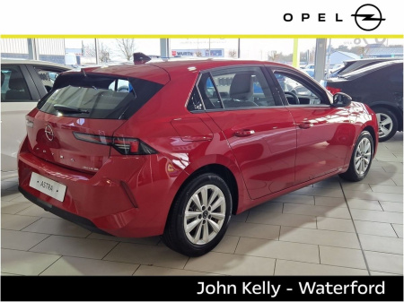 2025 Opel Astra Sc 1.2 €33,869