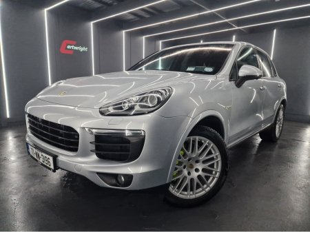 2017 Porsche Cayenne PLATINUM ED S 415bhp plug in hybrid
