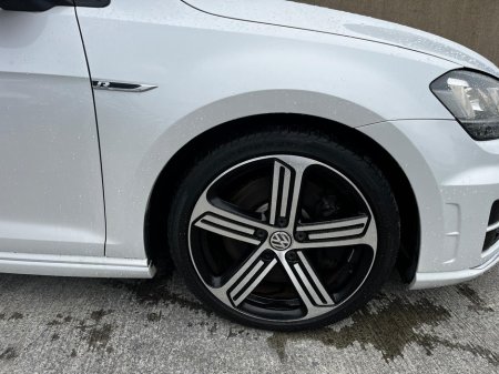 2015 Volkswagen Golf Golf R 2.0turbo  300hp 4 motion DSG auto huge spec €23,900