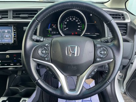 2019 Honda Fit L-PACKAGE 1.5 HYBRID // FULL SERVICE HISTORY // ADAPTIVE CRUISE CONTROL // DIGITAL CLUSTER €13,750