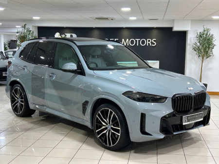 2024 BMW X5 50e M-SPORT PRO HYBRID=ONLY 8000 MILES//HUGE SPEC=PAN ROOF//BALANCE OF BMW WARRANTY=242 D REG=ONLY €150 ANNUAL ROAD TAX//TAILORED FINANCE PACKAGES AVA