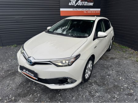 2017 Toyota Auris 1.8 HYBRID AUTO 5DR €16,995